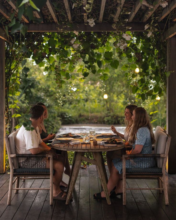 Lunch in nature, Bali